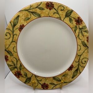 Royal Doulton plates set of 4 - 1996 Everyday Cinnabar  9" Salad Plates.